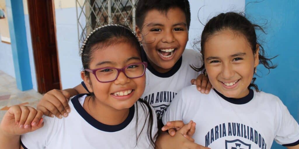 Grandi Donazioni Ecuador Bambini Scuola Ridono